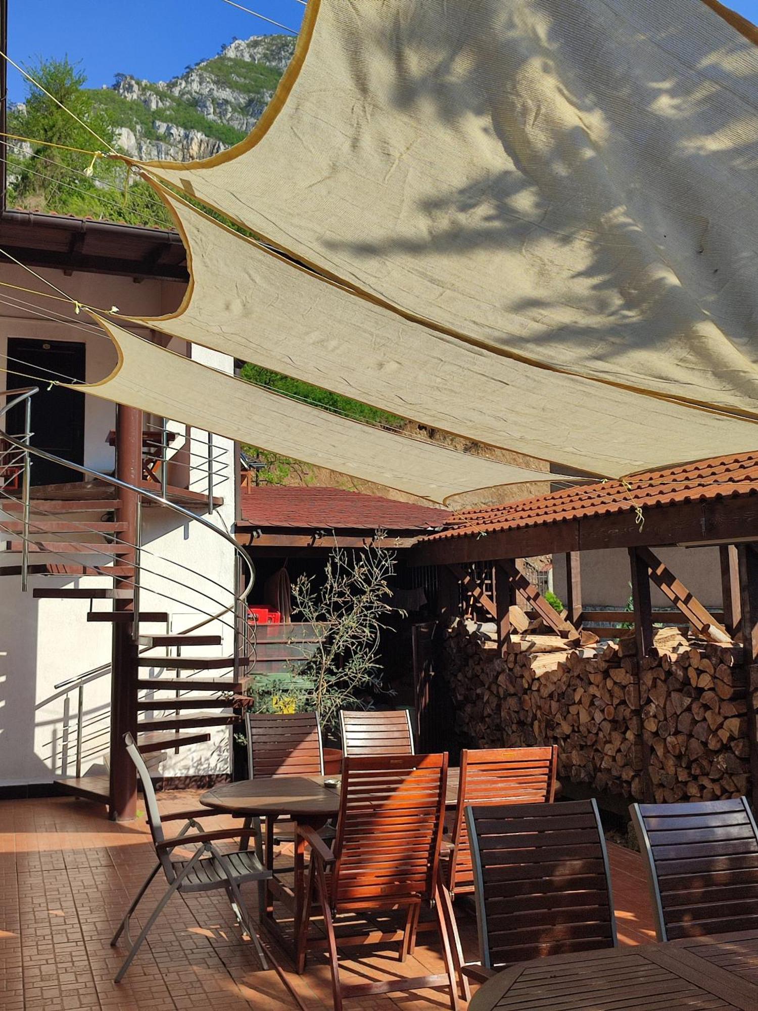 Pensiunea La Dolce Vita Băile Herculane Exterior foto