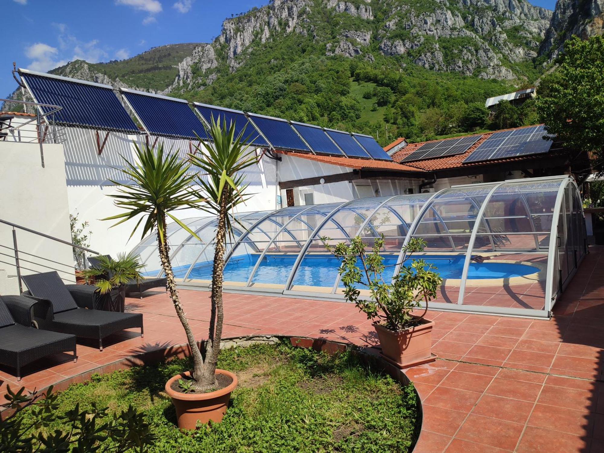 Pensiunea La Dolce Vita Băile Herculane Exterior foto