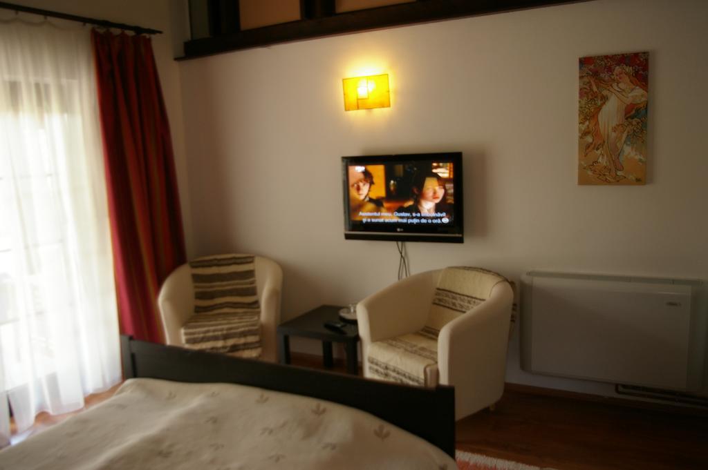 Pensiunea La Dolce Vita Băile Herculane Exterior foto