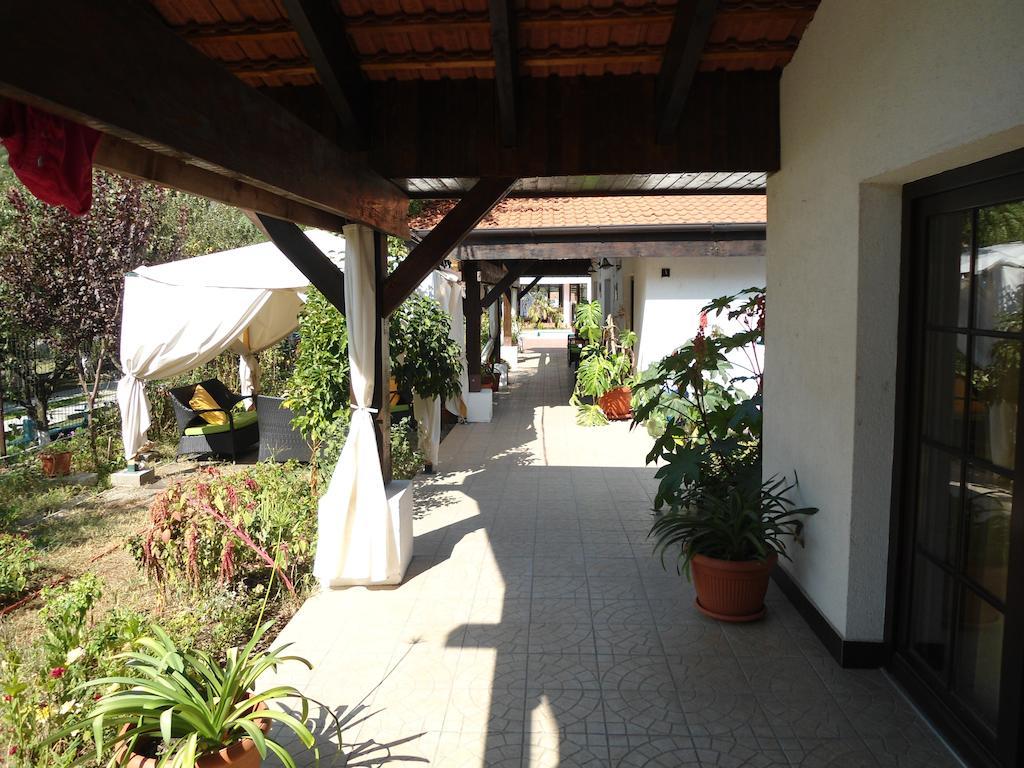 Pensiunea La Dolce Vita Băile Herculane Exterior foto